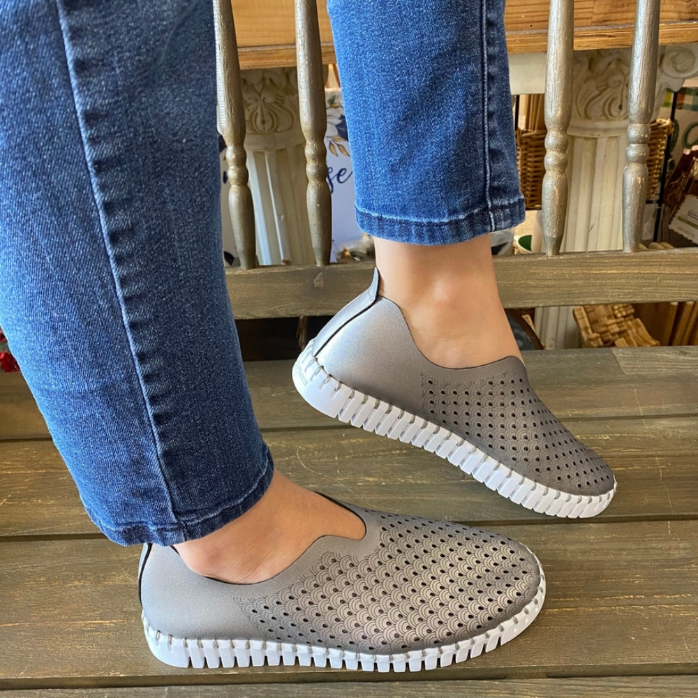 Ilse Jacobsen Tulip Flats, size 8